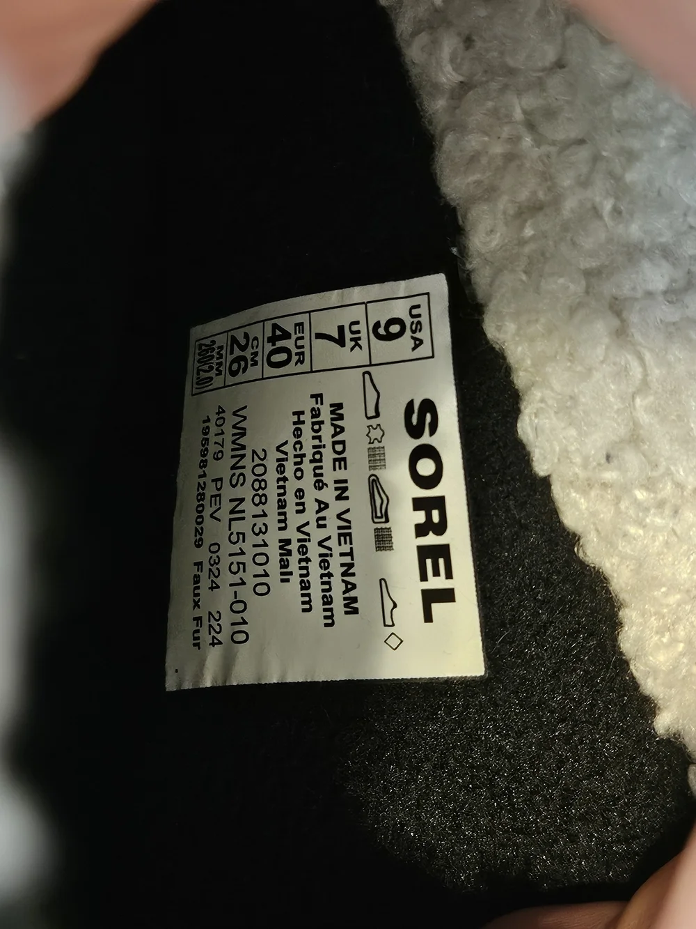 SOREL- Women's Out N ABOUT IV CHILLZ Waterproof Boots W/ Sherpa Lining SZ 9